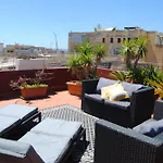 Rooftop Suite City Centre With Garage