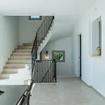 Villa Infinity With Pool By Wonderful Italy