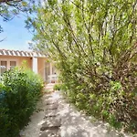 Isa - Residence In Costa Rei Just 450 Meters From The Beach, Apartments With Air Conditioning And Outdoor Private Area