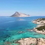 Isa-Residence With Swimming-Pool In Cala Girgolu, Apartments With Private Outdoor Area