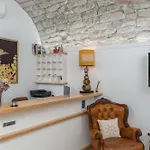 Bosa Queen House