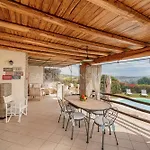 Villa Flor De Lis