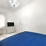 Casa Magenta