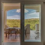 Elegant Residence Ea Bianca 2 Bedroom Sleeps 6 Extra Bed Available