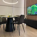 Luxury Renovated Ground Floor 1Br Suite - Best Of The Best - Historical Centre