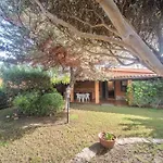 Villa De Janas