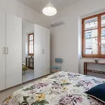 Casa Ofride -Centro-Poetto 10 Min-Wi-Fi-Netflix