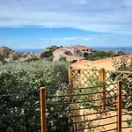 Casa Di Maia, Piscina, Posto Auto E Giardino