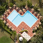 Tropical Residence In Santa Margherita Di Pula
