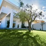 Rodani Villa - Unforgettable Sunrise