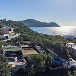 1-Minute Walk To The Beach- Large Equipped Villa