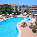 Cala Della Torre Resort