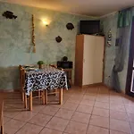 Grazioso Bilocale Climatizzato A 5 Min Di Auto Da San Teodoro