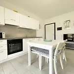 Pgs Immobiliare Srls - Residenza Solari Moderno Bilocale Con Terrazza Attrezzata La Maddalena