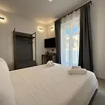 Umberto 28 Guest House