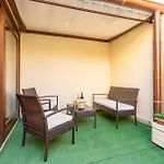 Open Space With Air Conditioning And Patio Privato