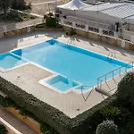 Emerald Wave - House On The Beach With Pool
