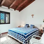 Villa Caposchiera A 150M Dal Mare