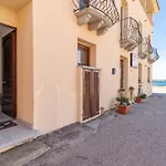 Casa Sulla Scogliera Isola Rossa
