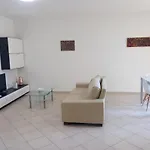 La Casa Di Rossella Nel Cuore Della Citta , Downtown Spacious Apartment