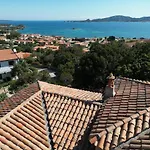 Vista Mare Mozzafiato, A Un Minuto Dalla Spiaggia!