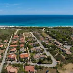 Charming Le Dimore Di Budoni 2 Bedroom Apt T6