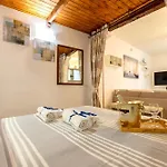 Meraki House