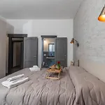 Lusa Apartment - Happy Rentals