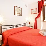 Ada'S Guest House