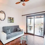 Apartment Near Golfo Di Marinella Beach
