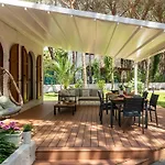 Villa Immersa Nel Verde A 150Mt Dal Mare Adiacente Al Forte Village Resort