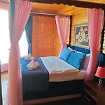 Kungut Hotel & Restaurant