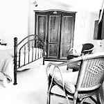 Bnb Inn - Cyclists & Bikers - Camere Con Bagno Privato-Parcheggio Interno Per Moto E Bici -Energetic Breakfast Extra