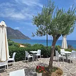 Casa Vacanze Con Piscina E Vista Mare Esclusiva Per Coppie E Famiglie, Relax E Tranquillita