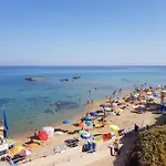 Family Beach Apartment