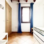 Pgs Immobiliare Srls Bellavista Mare Attico Con Balcone Vista Mare E Parcheggio Privato La Maddalena