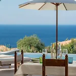 Costa Paradiso Resort
