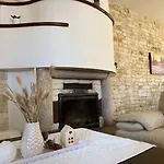 Maison Eclat