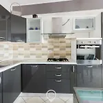 Eutychia Bright Apartment
