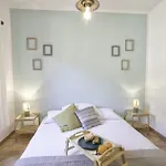 Homey Experience - Green Design Apartment