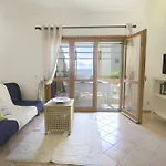 Homey Experience - Green Design Apartment