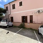 Accogliente Bilocale Centrale, Terrazza, Parking