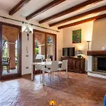 Rokkaria Holiday House