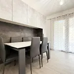 Pgs Immobiliare Srls Le Logge 3 Monolocale Ben Accessoriato A Pochi Passi Dal Centro