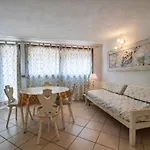 Centro Servizi Marinella