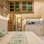 Suite Zaccariaexclusive Suite W Private Entrance