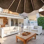 Terrace- Private Parking Design Relax & Comfort