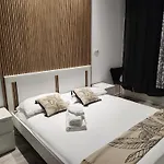 Orange Boutique Rooms