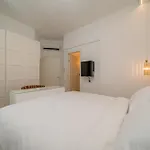 Unico