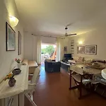 Domus Apolloni Porto Quadro
